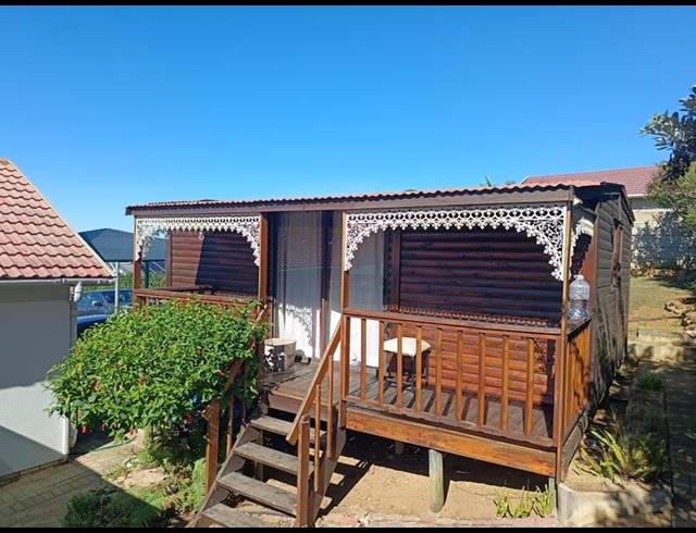 3 BEDROOM HOUSE FOR SALE IN DANA BAY